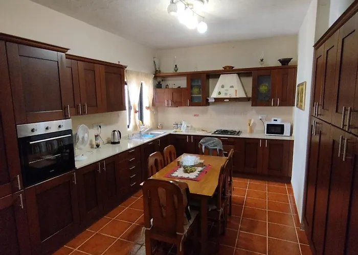 شقة 3 Bedrooms مارساسكالا