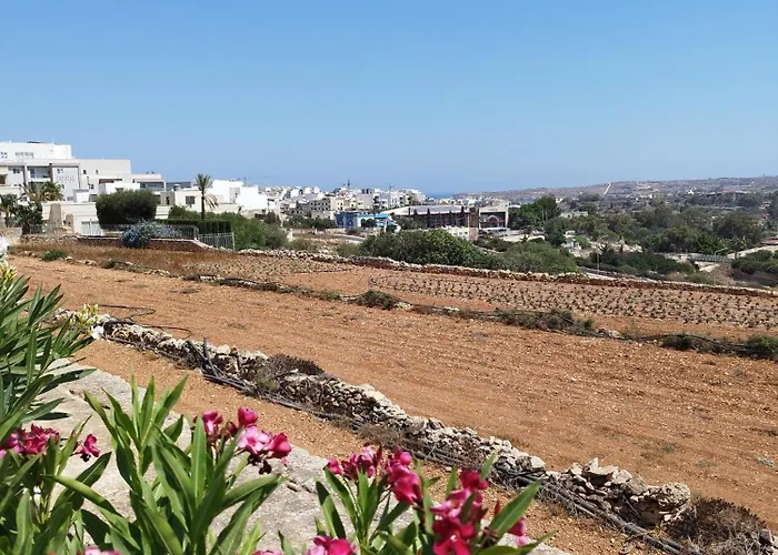 3 Bedrooms * مارساسكالا